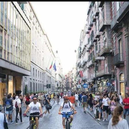 I Tre Re Via Toledo Neapol Exteriér fotografie