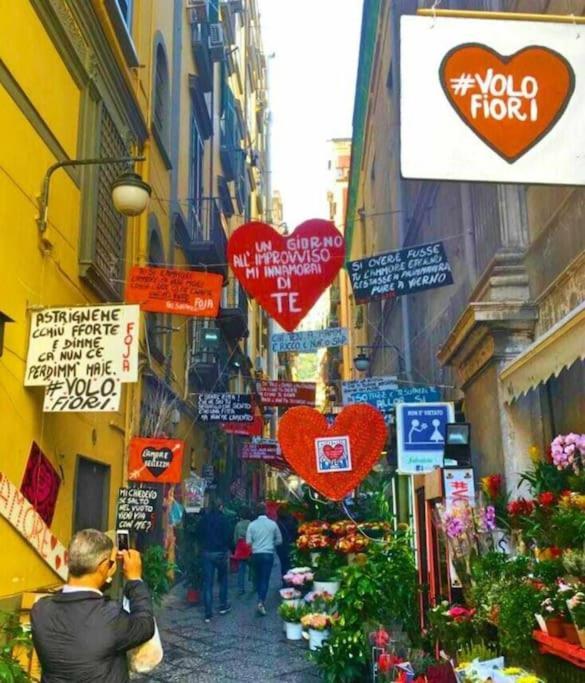 I Tre Re Via Toledo Neapol Exteriér fotografie